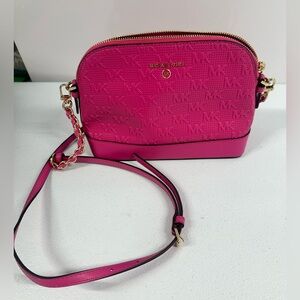 Michael Kors Jet Set  charm Dome Pink Crossbody Bag with Gold Details
